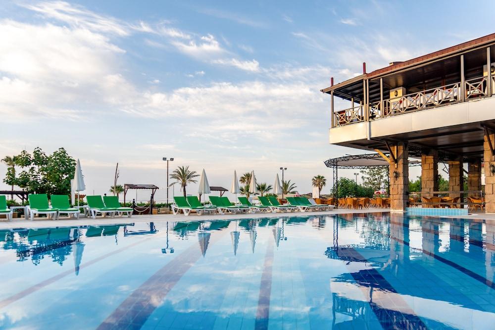 Labada Beach Hotel Чамьюва Екстер'єр фото