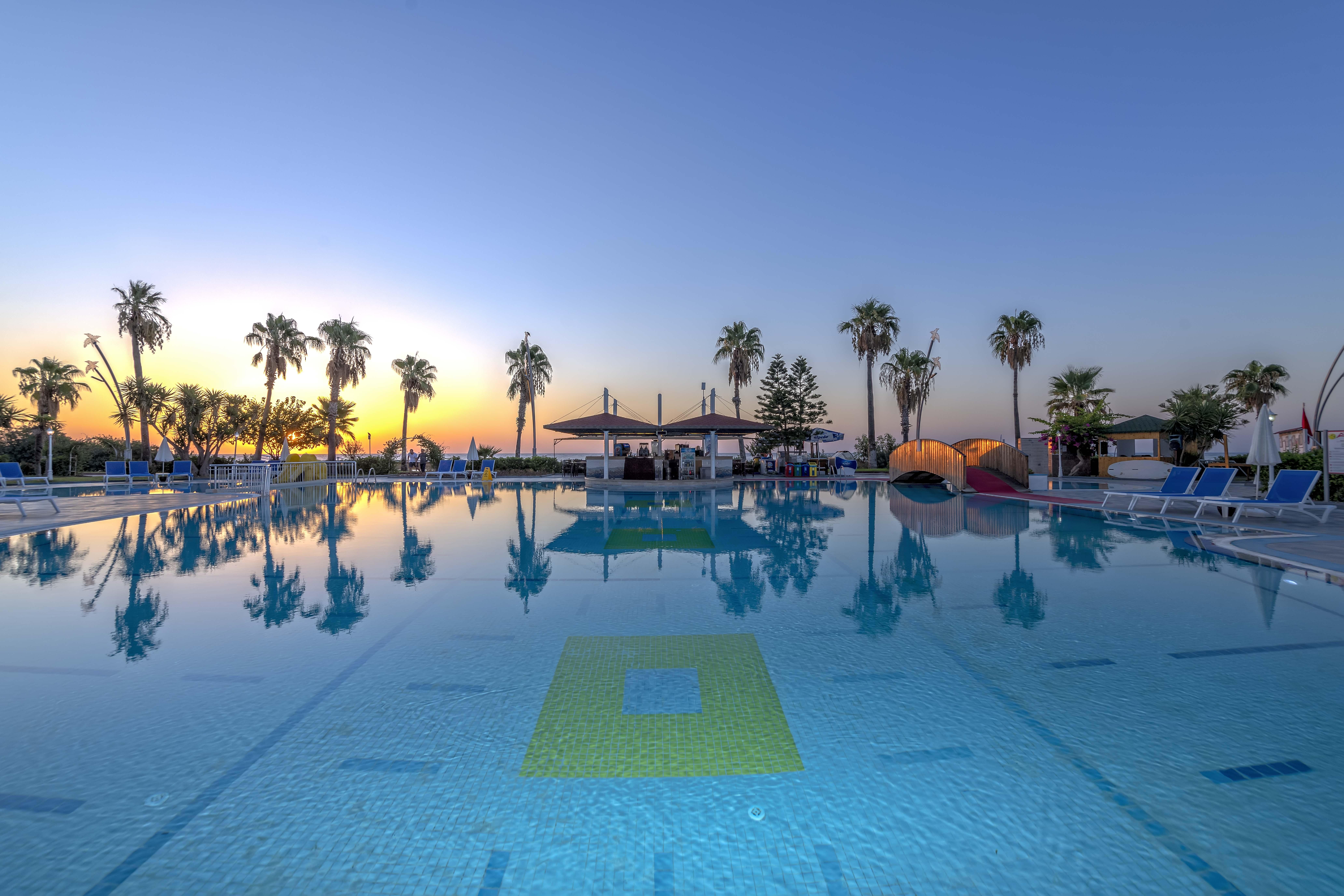 Labada Beach Hotel Чамьюва Екстер'єр фото