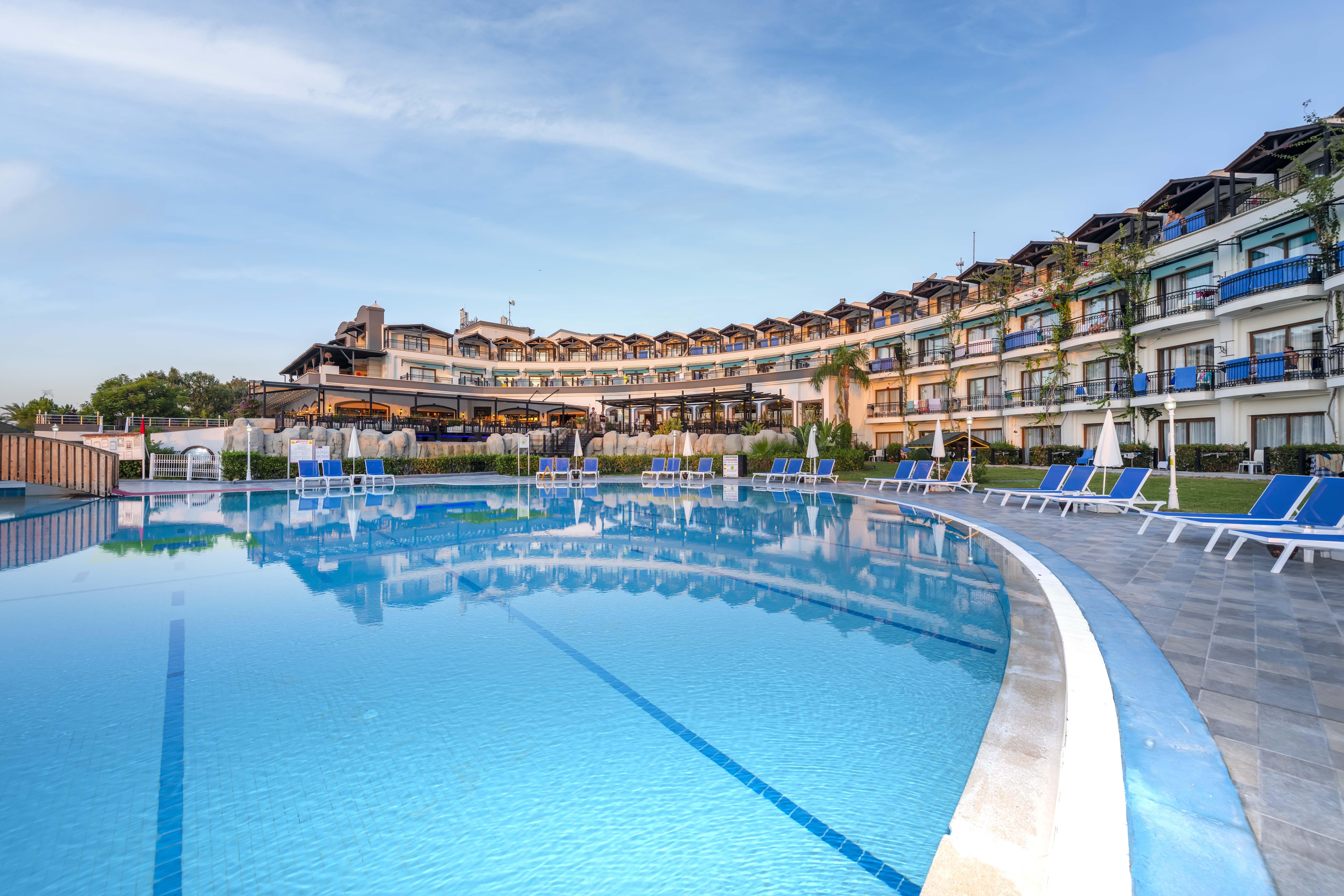 Labada Beach Hotel Чамьюва Екстер'єр фото